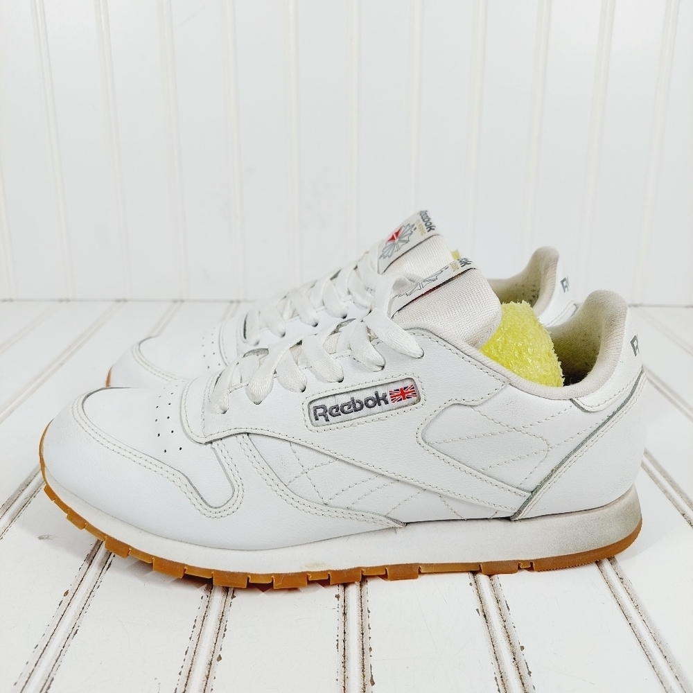 Reebok Classic White Casual Shoes Athleisure Sneakers